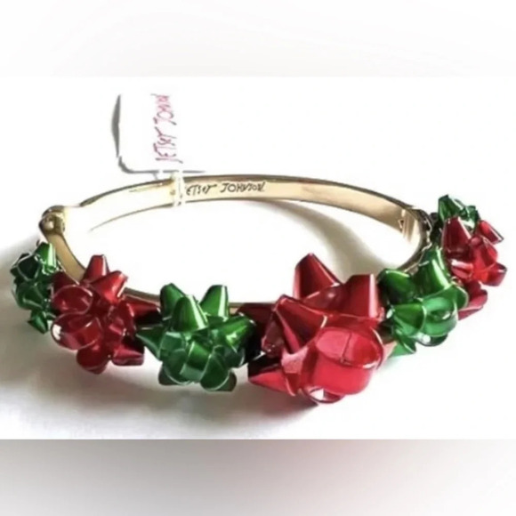 BETSEY JOHNSON Gold-Tone Red & Green Metallic Christmas Bow Hinged Bracelet NWT - Picture 1 of 2